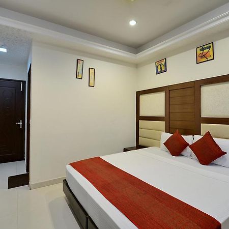 Hotel Orbit 34 Chandigarh Ngoại thất bức ảnh