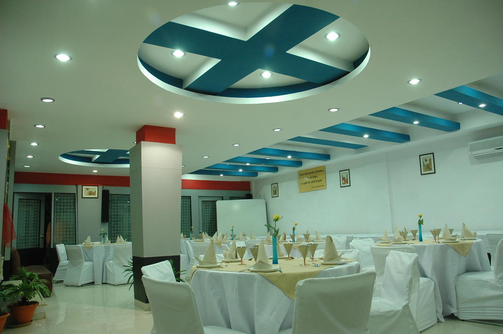 Hotel Orbit 34 Chandigarh Ngoại thất bức ảnh
